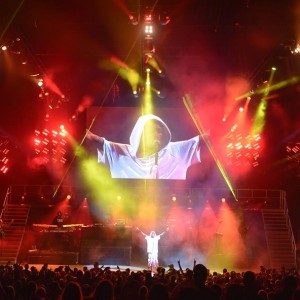 x_WIZ KHALIFA 4156_900x592